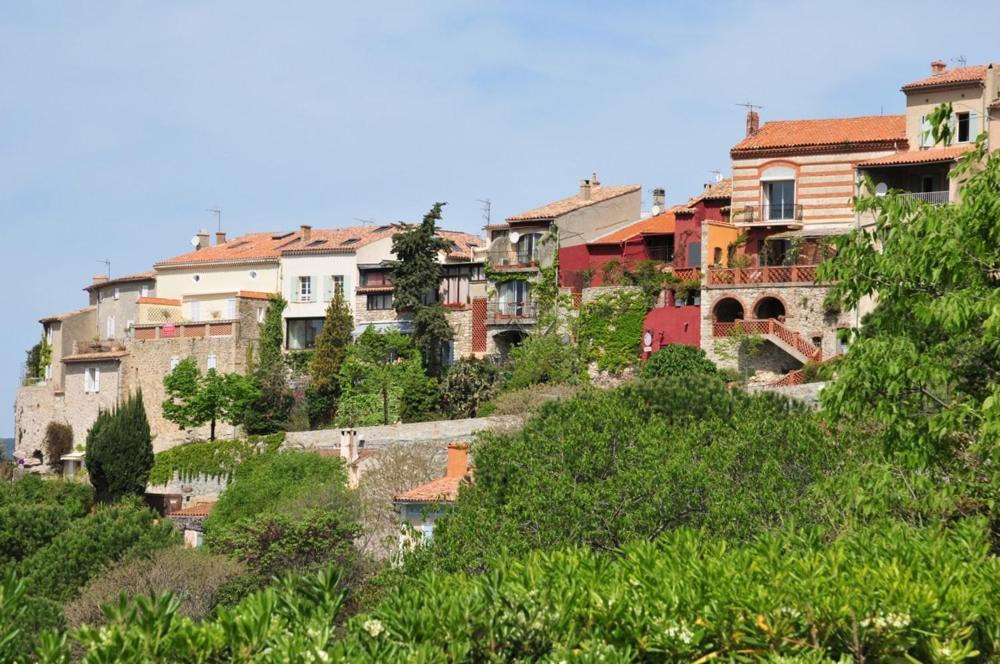 Studio De Charme Avec Grande Terrasse Vue Mer Le Castellet  Luaran gambar